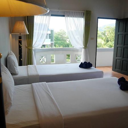 Blue Carina Hotel Phuket Kültér fotó