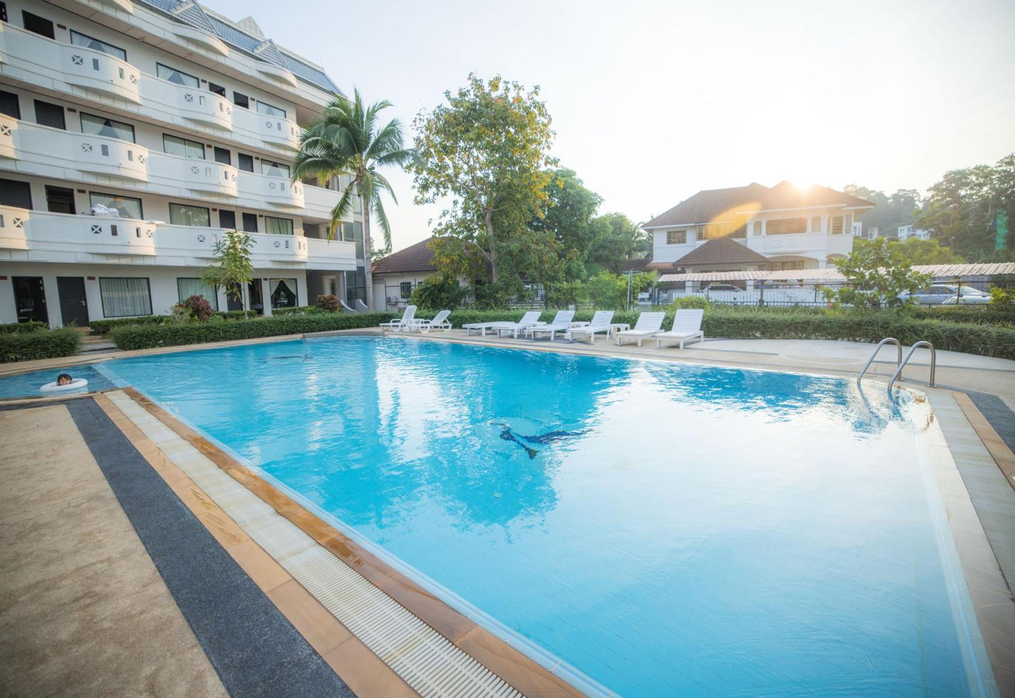 Blue Carina Hotel Phuket Kültér fotó