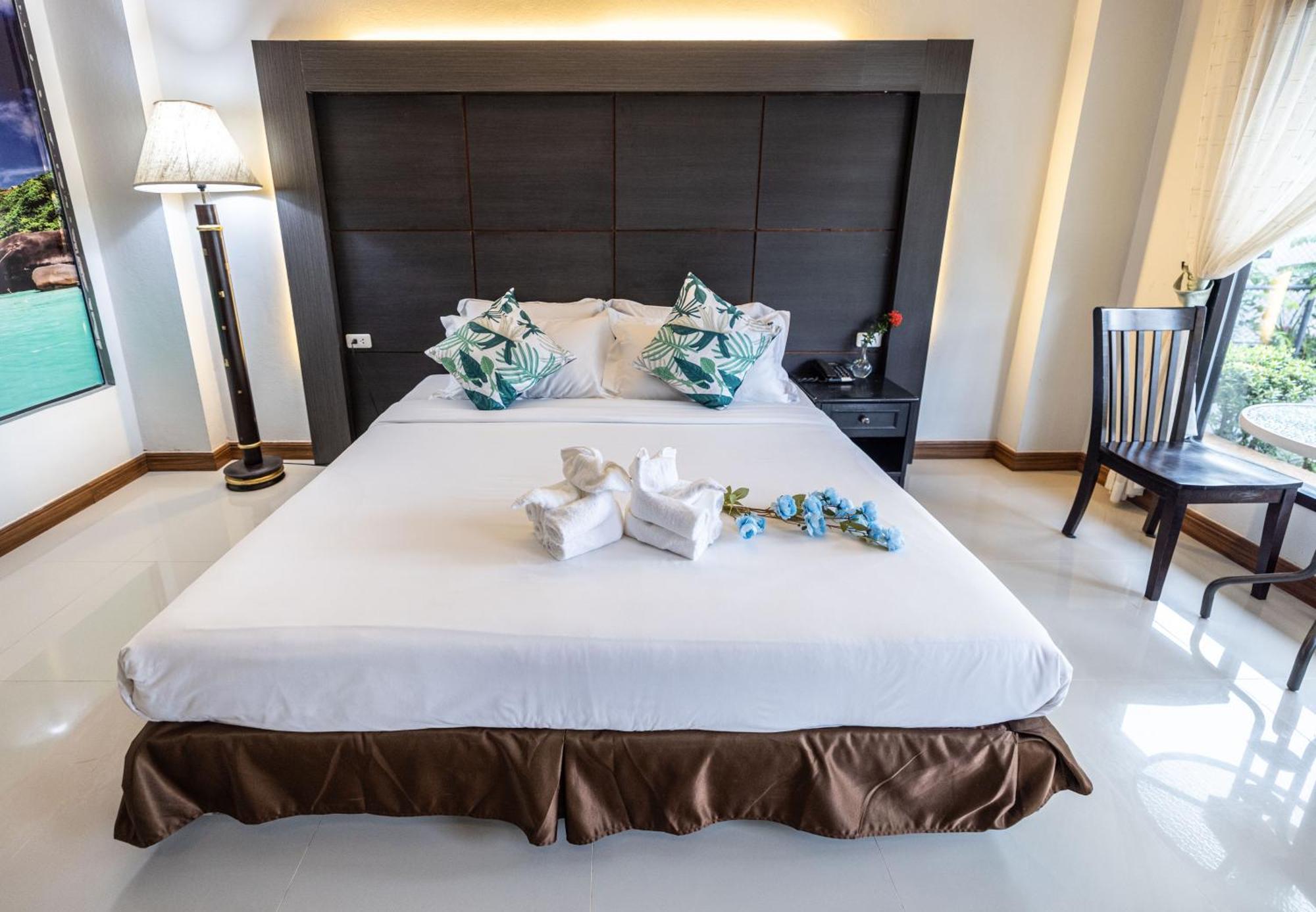 Blue Carina Hotel Phuket Kültér fotó