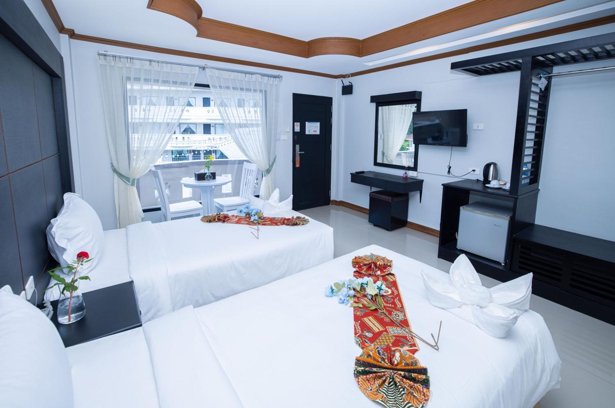 Blue Carina Hotel Phuket Kültér fotó